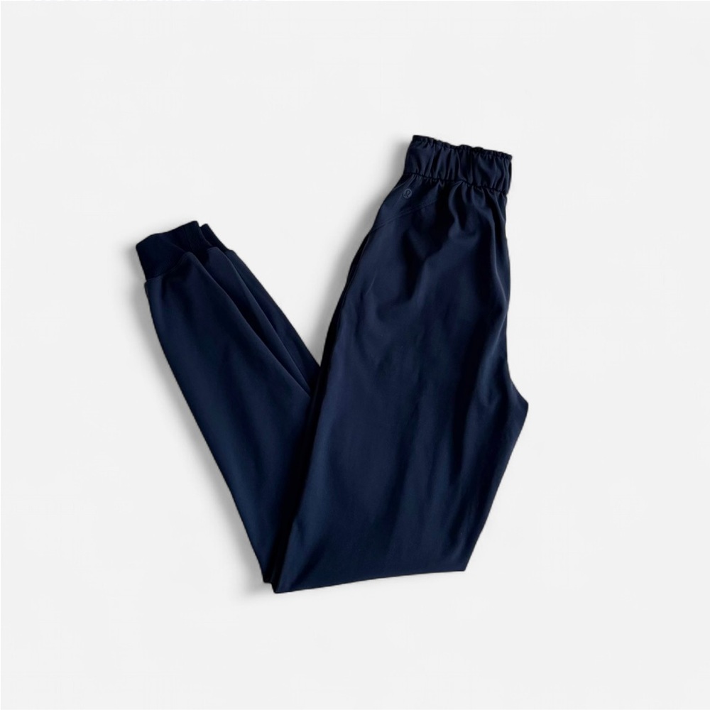 Lululemon “On the Fly” Jogger in Navy